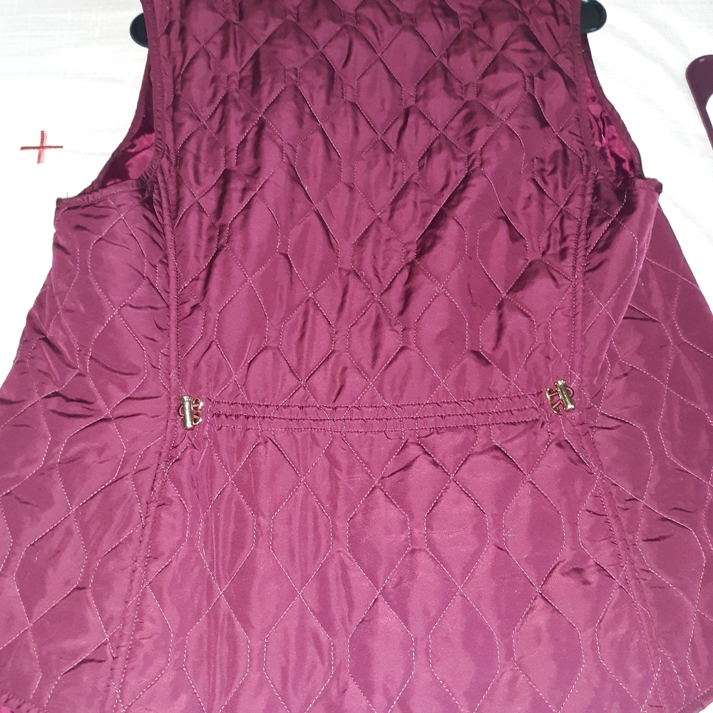 Vest - Picture 3 of 3